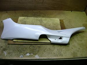 フォルツァ250/ FORZA サイドカバー左 MF06-11034
