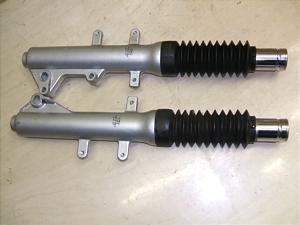 OhfBN125/ G-DINK/ LR/ KYMCO    tgtH[NE BSH25DC