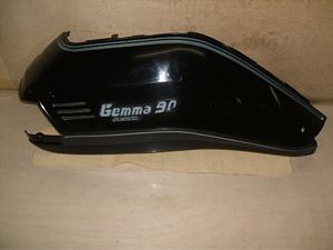 ジェンマクエスト90/ GemmaQuest サイドカバー右 CD13A-1085