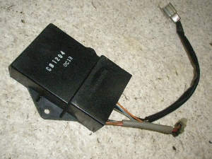 RGV250K}/ K}250/ 250    CDI VJ22A-1028