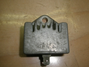 {rBLB80(6V)/ BOBBY/ {r[   M^[ 1M4-0011