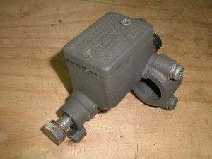 xXp4ev50/Vespa/ PIAGGIO/ sAWI  tg}X^[V_[ ZAPC2610
