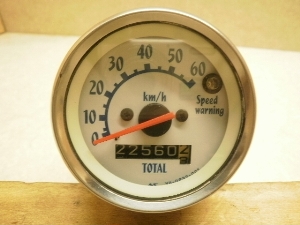 r[m50/ Vino  [^[ SA10J-0640