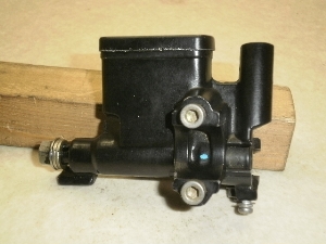 X'PRO100/ SYM/ V  tg}X^[V_[ RFGHK10V7BS