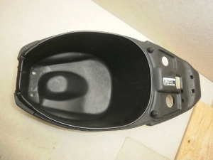 RSvJ50/ AvA/ Aprilia/ RS50    bgCBOX ZD4LCD000TS0000