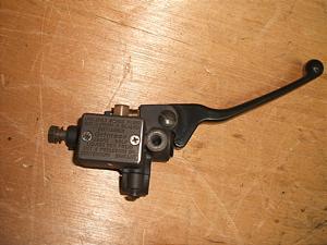 ZIP/ sAWI/ PIAGGIO   u[Lo[ ZAPC2500