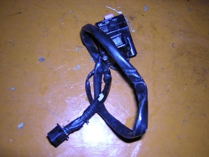 FZR250R ハンドルスイッチ右 3LN-2333
