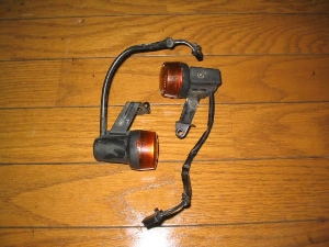 TS200R フロントウインカー左右 SH12A-109