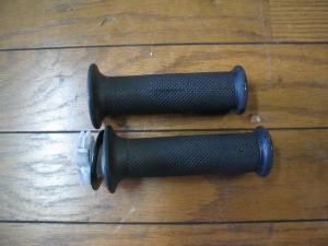 TZR250 グリップ 3MA-0462