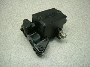 GPX750R tg}X^[V_[/ tgu[L/ }X^[V_[ ZX750F-0015