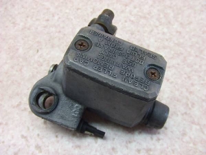 COTA311R/ ebT/ ebTR^/ COTA/ Montesa COTA 311  tg}X^[V_[ VTDMT02J