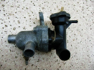 RGV250K}/ K}250/ 250    ou VJ22A