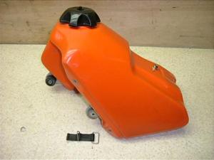 CR80 K\^N HE04-1301