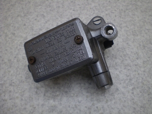 V45}Oi/ MAGNA  tg}X^[V_[ RC28-1000